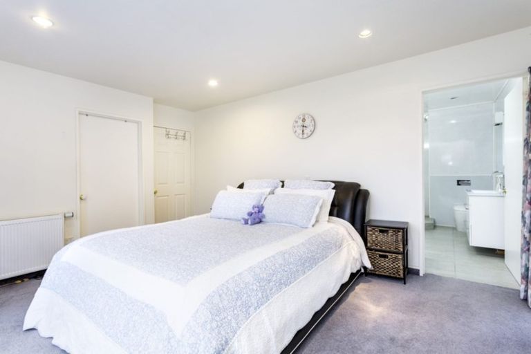 Photo of property in 21 Calvert Place, Shiel Hill, Dunedin, 9013