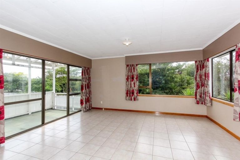 Photo of property in 74 Smart Road, Glen Avon, New Plymouth, 4312