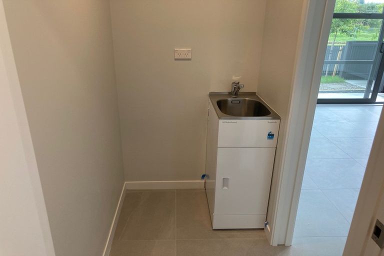 Photo of property in 23a O'meara Street, Swanson, Auckland, 0614