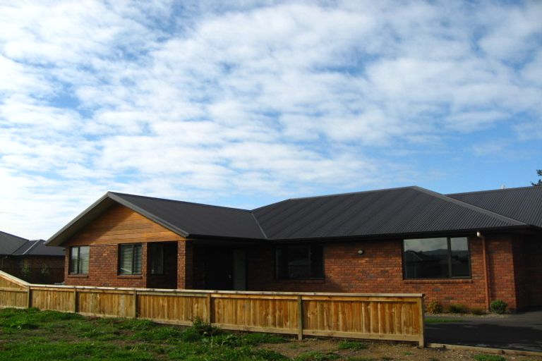 Photo of property in 11 Kura Place, Mosgiel, 9024