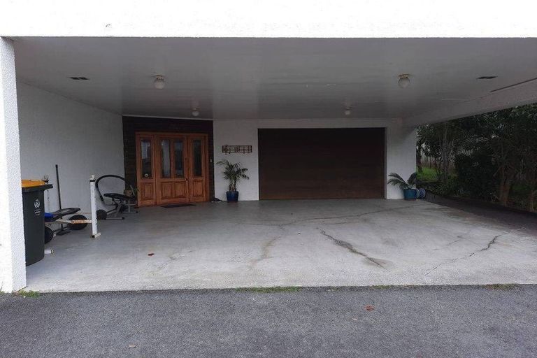 Photo of property in 1/1 Takutai Avenue, Bucklands Beach, Auckland, 2012