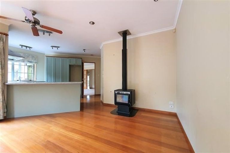 Photo of property in 30 Everlea Place, Alfriston, Auckland, 2105