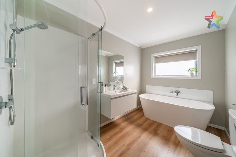 Photo of property in 9b Fitzherbert Road, Wainuiomata, Lower Hutt, 5014