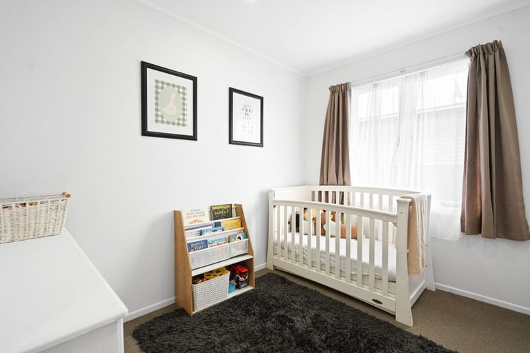 Photo of property in 26 Oxford Street, Fairfield, Hamilton, 3214