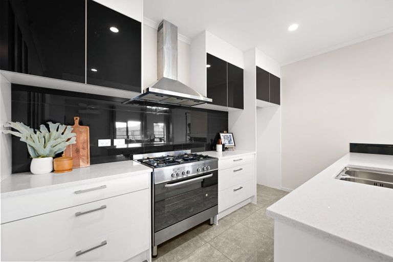 Photo of property in 1 Capricorn Place, Rototuna North, Hamilton, 3210