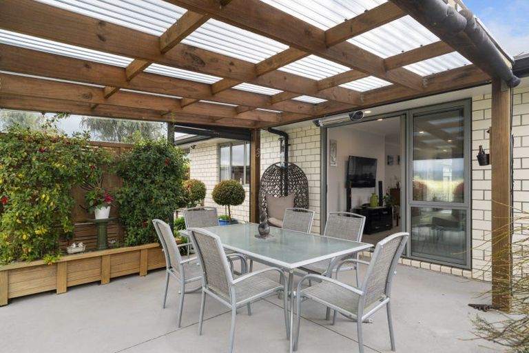 Photo of property in Waterview Estate, 26/4 Greystone Place, Omokoroa, 3114