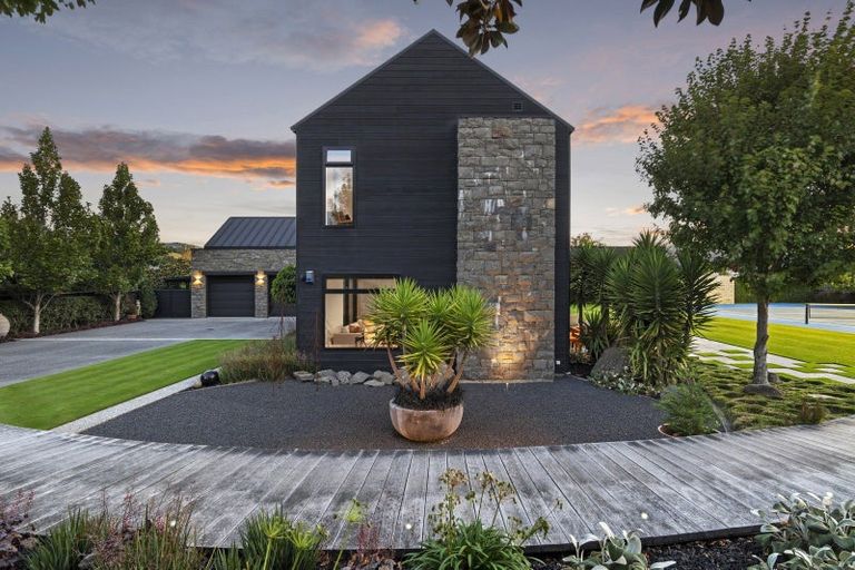 Photo of property in 18 Quarters Place, Halswell, Christchurch, 8025