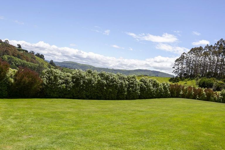 Photo of property in 71 Loch Views Road, Acacia Bay, Taupo, 3385