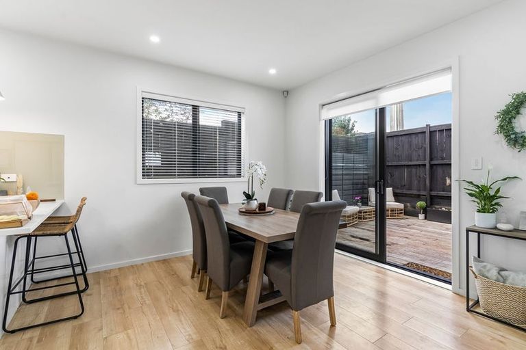 Photo of property in 29a Patons Road, Howick, Auckland, 2014