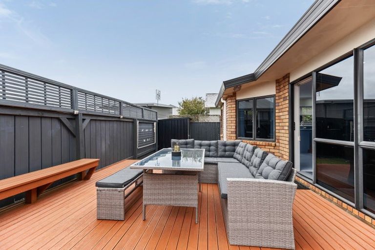 Photo of property in 2/213 Coronation Avenue, Welbourn, New Plymouth, 4310