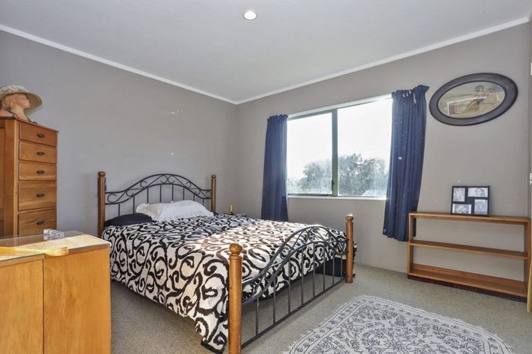 Photo of property in 21b Dingadee Street, Welcome Bay, Tauranga, 3112