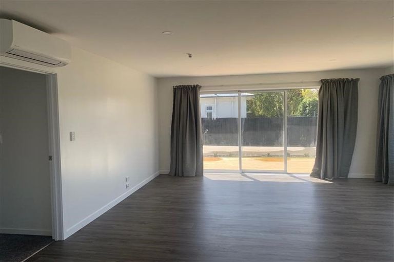 Photo of property in 85 Racecourse Road, Sockburn, Christchurch, 8042