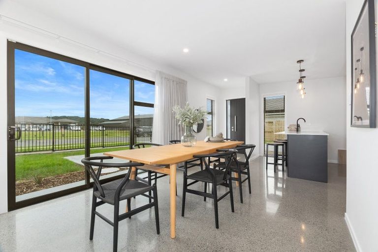 Photo of property in 2 Tiaki Rise, Tikipunga, 0112