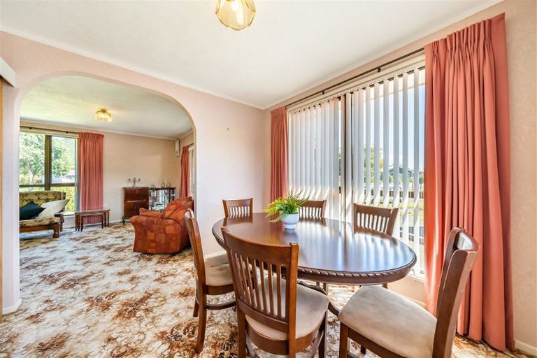 Photo of property in 74 California Drive, Totara Park, Upper Hutt, 5018