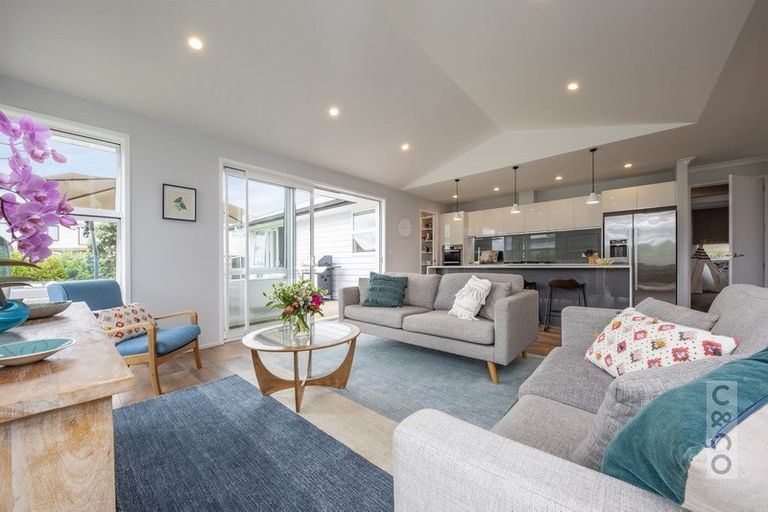 Photo of property in 11 Floyd Road, Riverhead, 0820