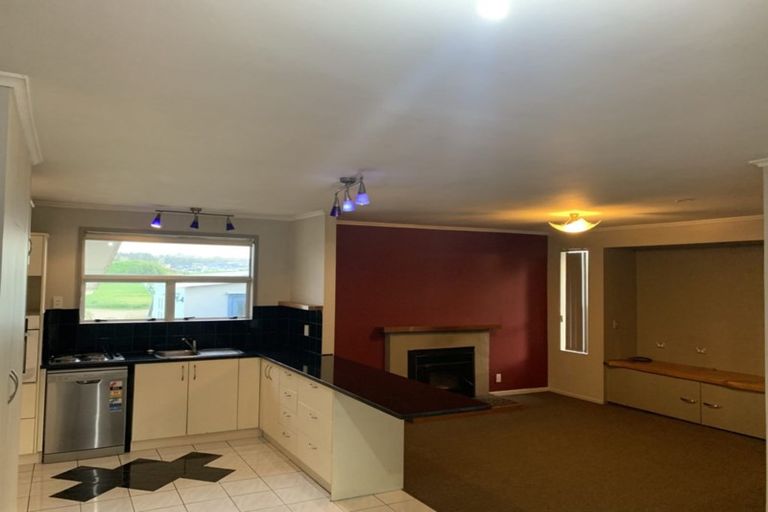Photo of property in 341 Main Road, Huapai, Kumeu, 0810