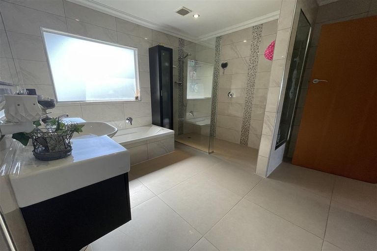 Photo of property in 254 Gorge Road, Maungaturoto, 0588