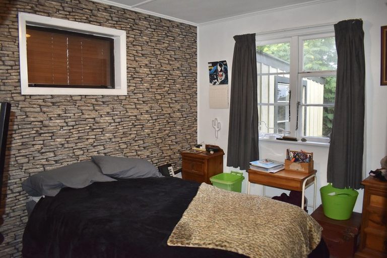 Photo of property in 22 Mahoe Street, Otaki Beach, Otaki, 5512