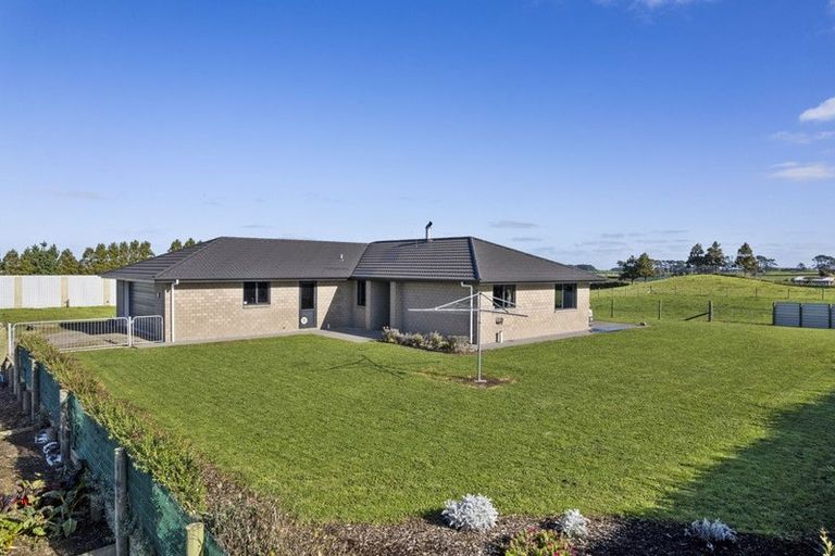 Photo of property in 657 Eltham Road, Mangatoki, Stratford, 4391