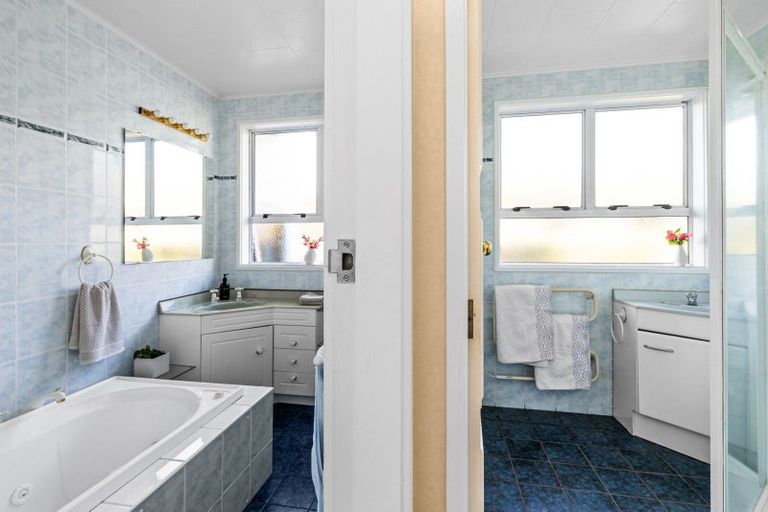 Photo of property in 39 Lucknow Road, Havelock North, 4130