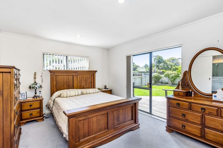 Photo of property in 2 Realm Drive, Paraparaumu, 5032