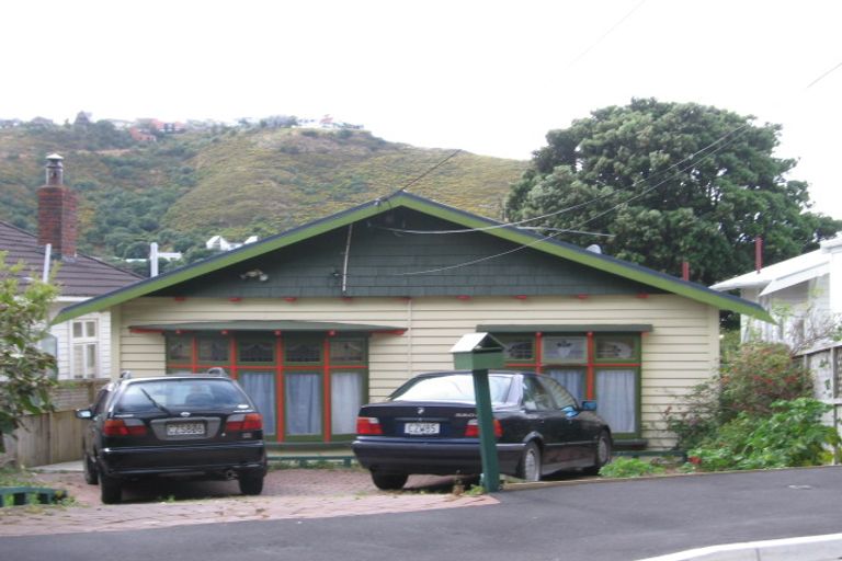 Photo of property in 161 Derwent Street, Island Bay, Wellington, 6023