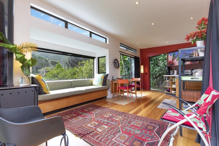 Photo of property in 53 Karekare Road, Karekare, New Lynn, 0772