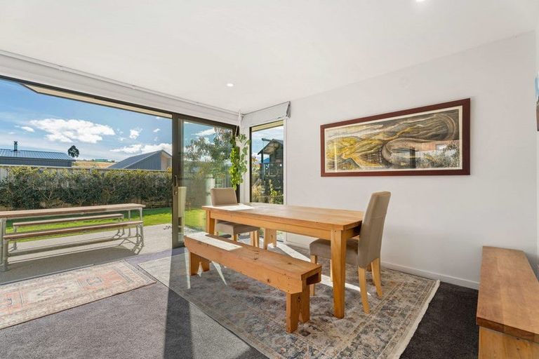 Photo of property in 15 Pennycook Place, Lake Hawea, Wanaka, 9382
