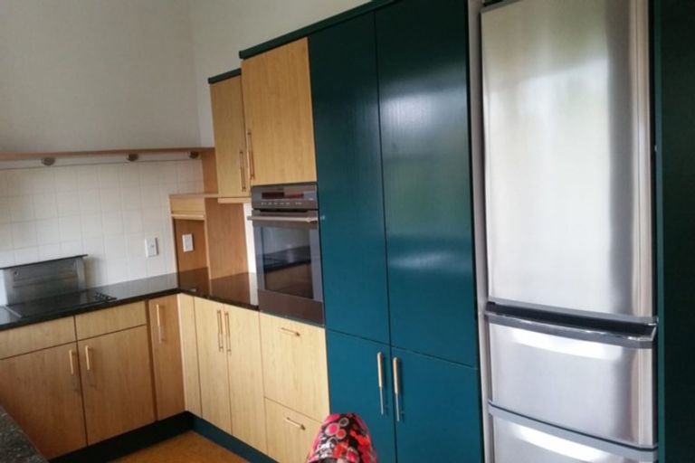 Photo of property in 9 Tai Paku Paku Road, Karaka Bays, Wellington, 6022