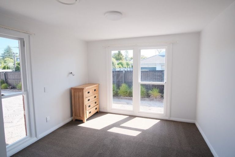 Photo of property in 2/12 Penhelig Place, Burnside, Christchurch, 8053