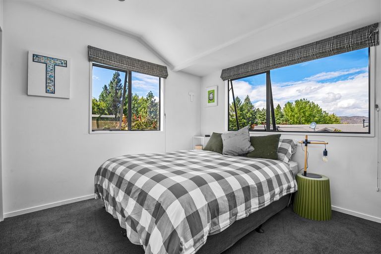 Photo of property in 9 Spruce Close, Alexandra, 9320