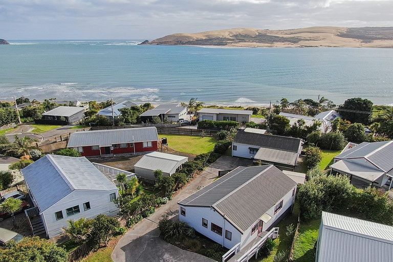 Photo of property in 48 Taumatawiwi Street, Opononi, Kaikohe, 0473