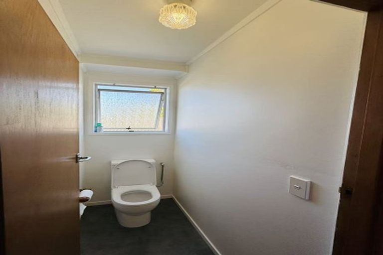 Photo of property in 4 Cushla Place, Massey, Auckland, 0614