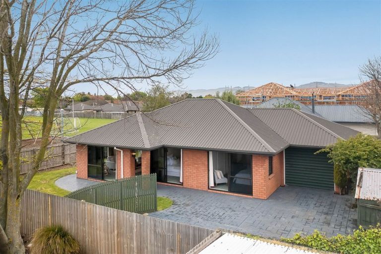 Photo of property in 2/41 Amyes Road, Hornby, Christchurch, 8042