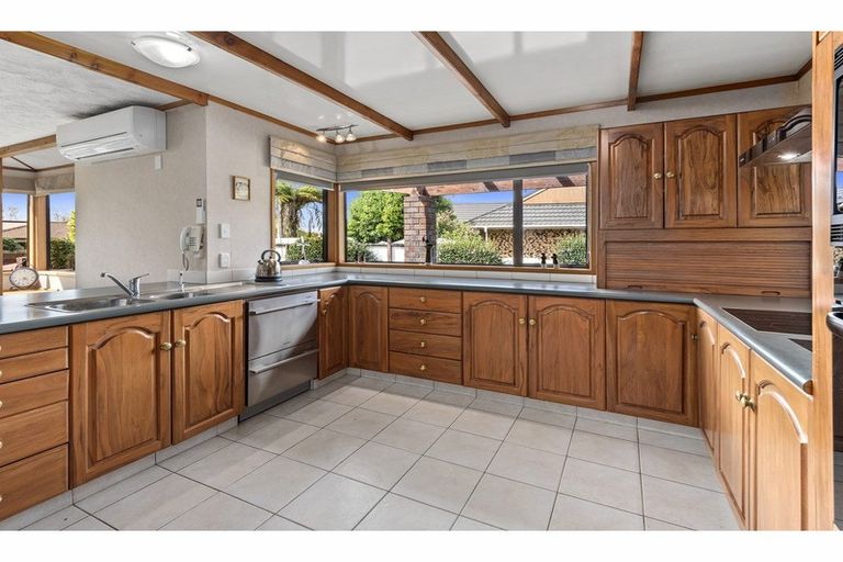 Photo of property in 19 Augusta Place, Te Kamo, Whangarei, 0112