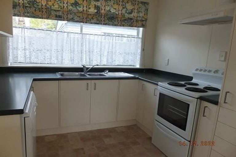 Photo of property in 1b Horoeka Street, Stokes Valley, Lower Hutt, 5019