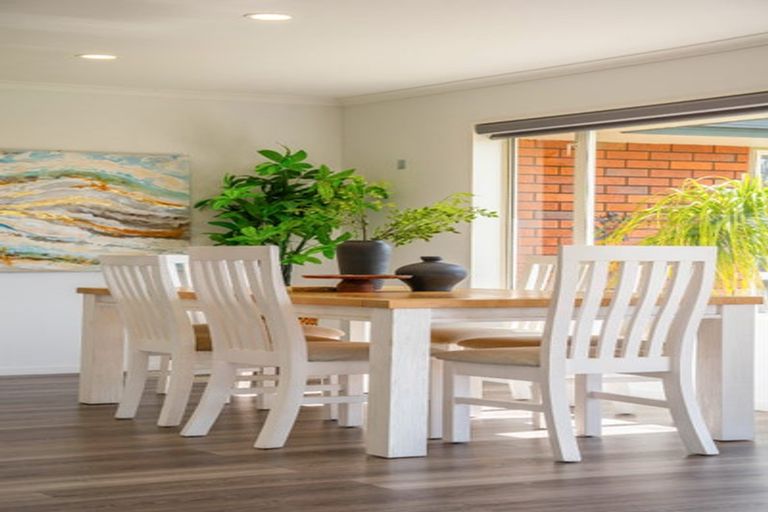 Photo of property in 8 Belcoo Crescent, East Tamaki, Auckland, 2013