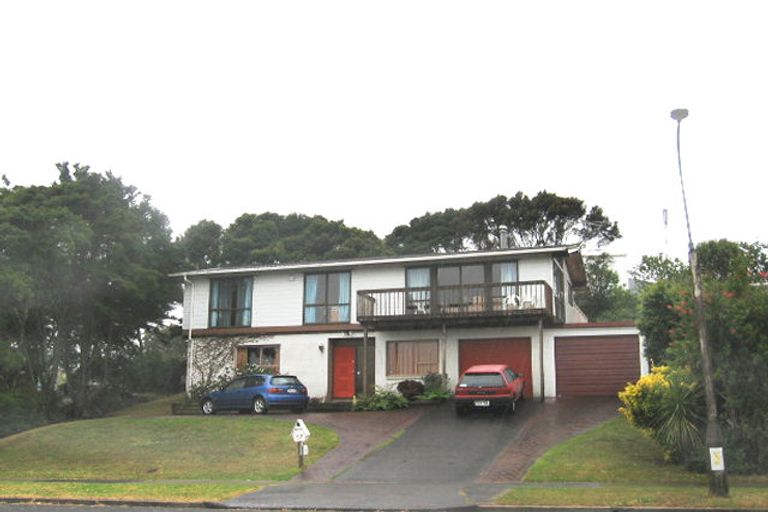 Photo of property in 57 Chelsea View Drive, Chatswood, Auckland, 0626