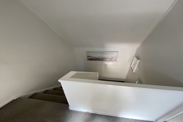 Photo of property in 13 Caspian Close, New Lynn, Auckland, 0600