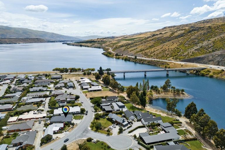 Photo of property in 18 Sunhaven Cove, Cromwell, 9310