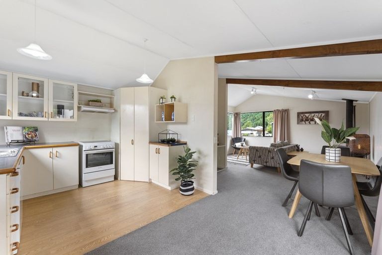 Photo of property in 9a Dart Place, Fernhill, Queenstown, 9300