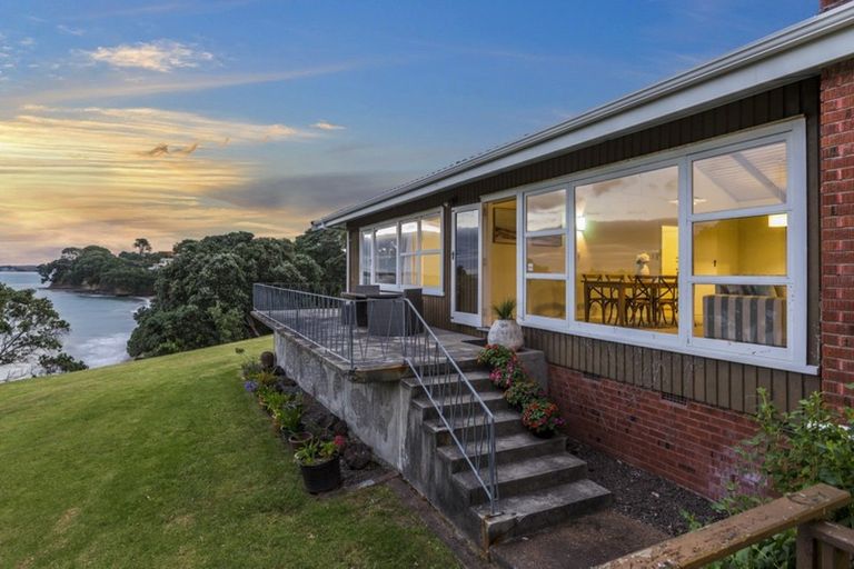 Photo of property in 899 Whangaparaoa Road, Manly, Whangaparaoa, 0930