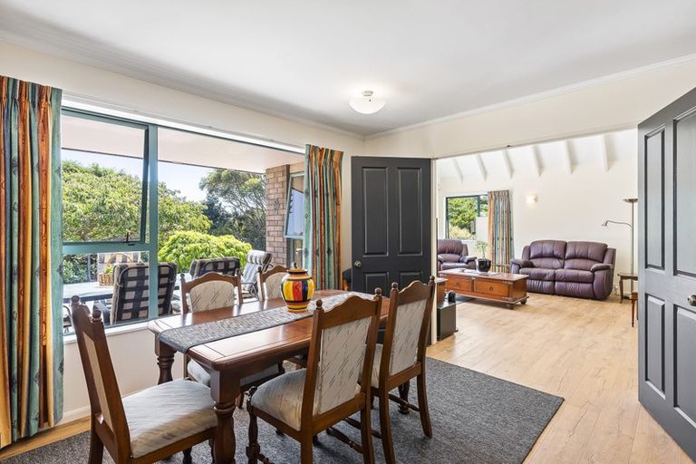 Photo of property in 21 Wood Leigh, Paraparaumu Beach, Paraparaumu, 5032