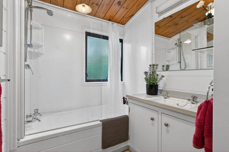 Photo of property in 386 South Road, Waipu, 0582