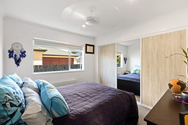 Photo of property in 25a Elizabeth Street, Orewa, 0931