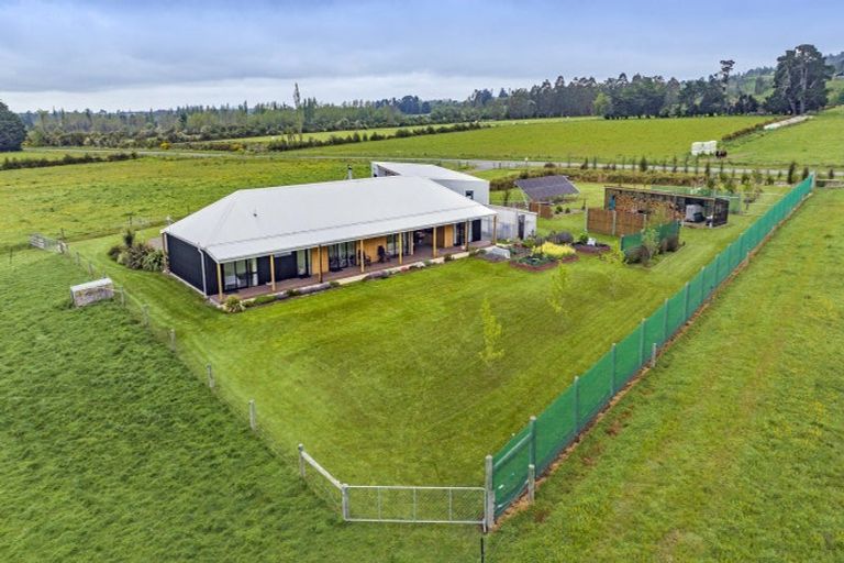 Photo of property in 216 Powells Road, Starvation Hill, Oxford, 7495