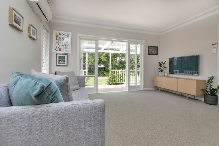 Photo of property in 18 Trigg Road, Huapai, Kumeu, 0810