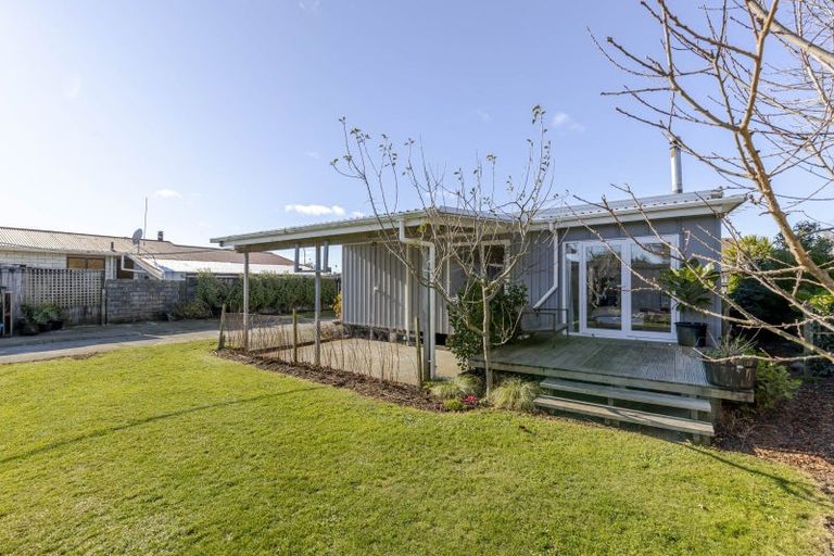 Photo of property in 8 Konini Street, Inglewood, 4330