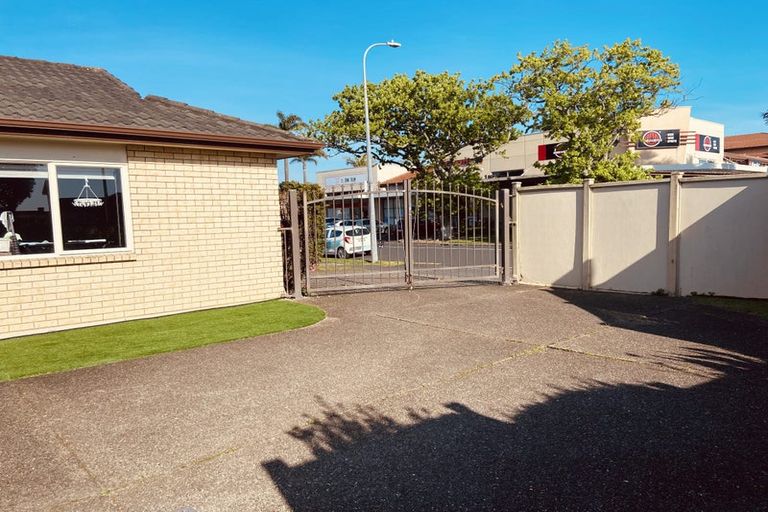 Photo of property in 125 Gracechurch Drive, Flat Bush, Auckland, 2016