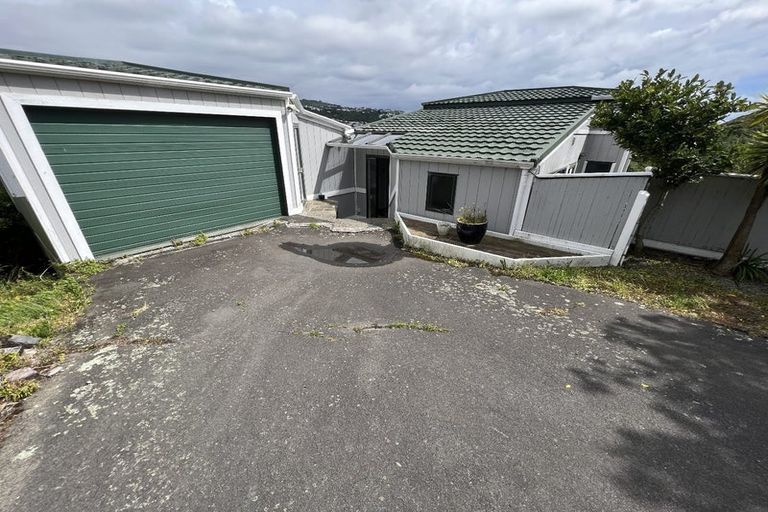 Photo of property in 20 Bay Lair Grove, Island Bay, Wellington, 6023